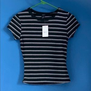 Black and white striped rue 21 tight tee